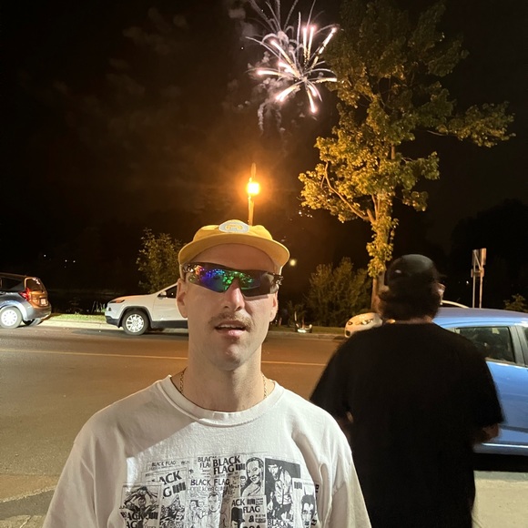 Meet your Posher, Philippe - Picture 1 of 1